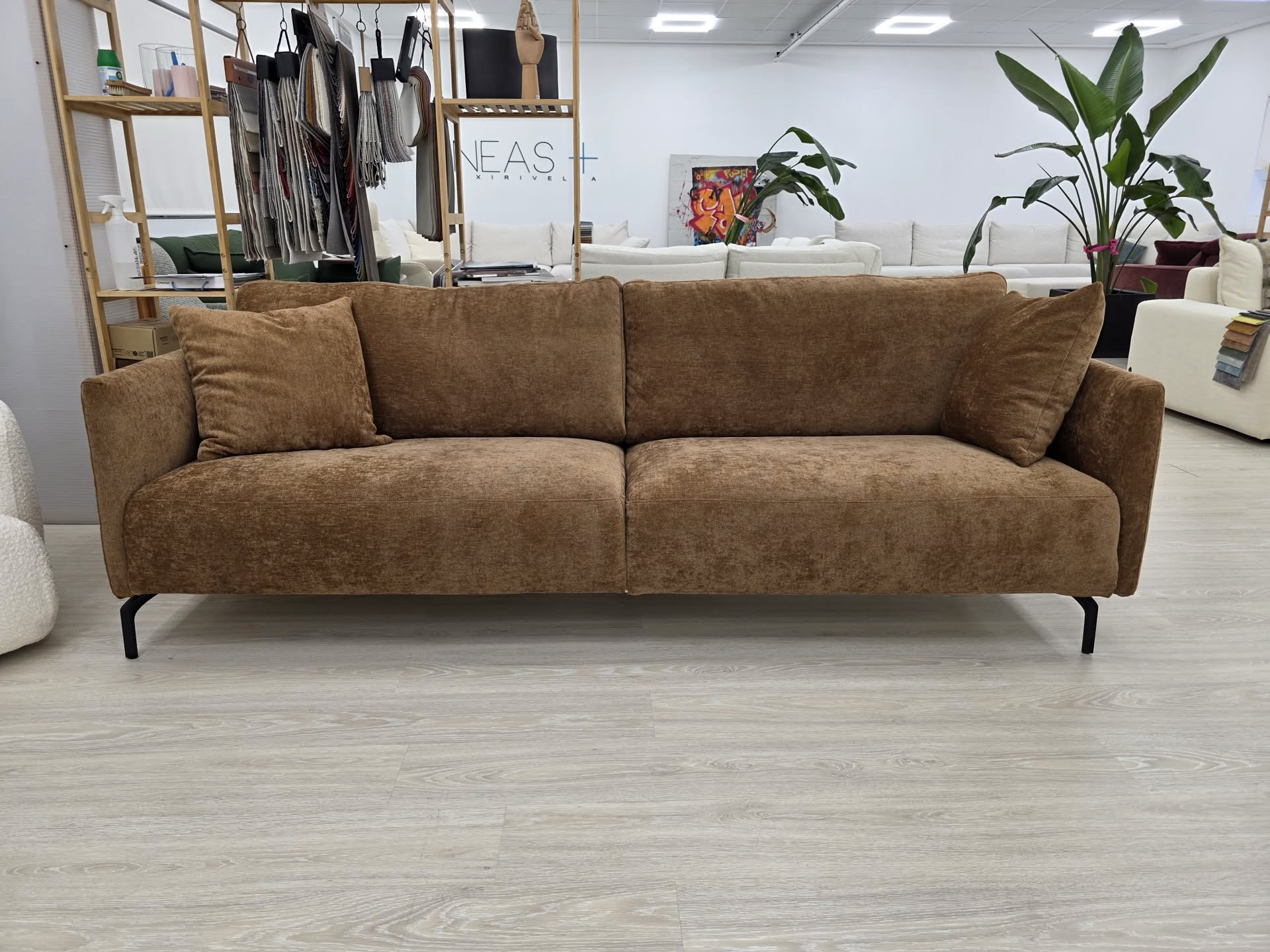 Sofá Modelo Capri